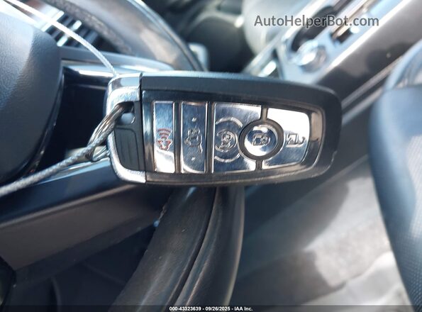 5LMCJ2D94LUL22774 2020 LINCOLN CORSAIR Silver Вид панелі приладів