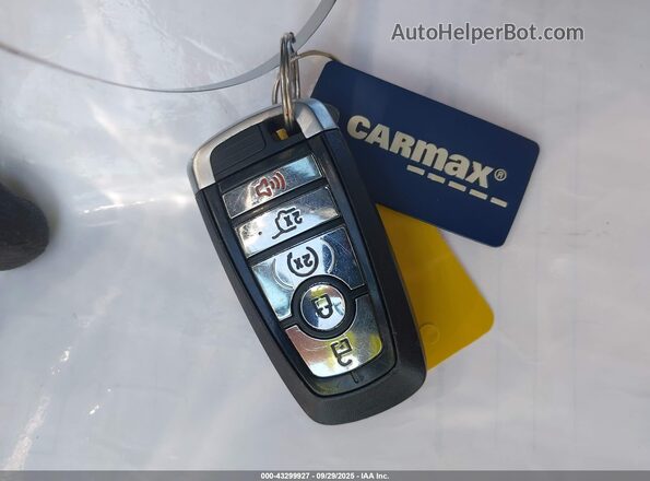 5LMCJ2DHXLUL22334 2020 LINCOLN CORSAIR White Вид панелі приладів