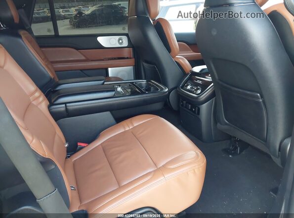 5LMJJ2KT9LEL10314 2020 LINCOLN NAVIGATOR White VIN կոդի պիտակի տեսք