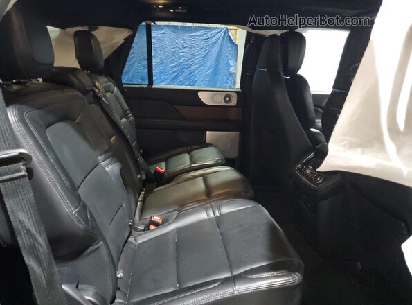 5LMJJ2LT1MEL01414 2021 LINCOLN NAVIGATOR Серебряный Вид задней части салона