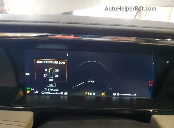 5LMJJ2LT3KEL07518 2019 LINCOLN NAVIGATOR Gold Вид щитка приладів