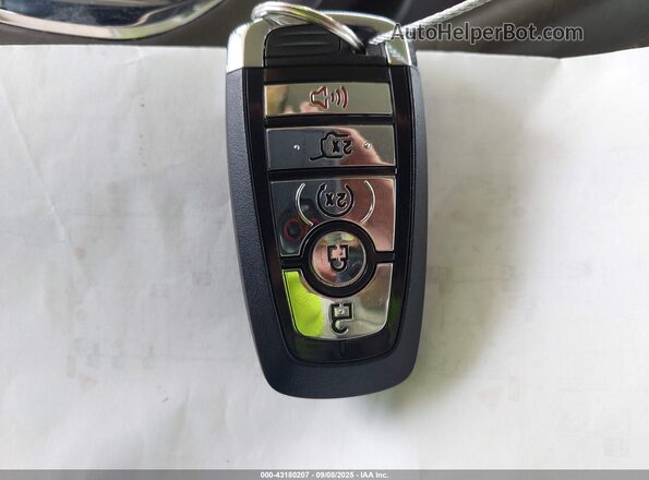 5LMJJ2TG2PEL01459 2023 LINCOLN NAVIGATOR Black Vista del salpicadero