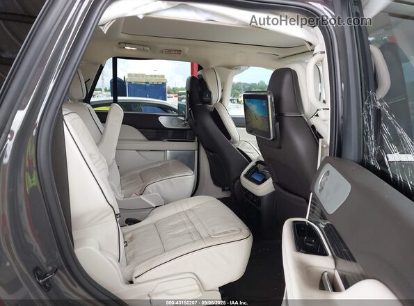 5LMJJ2TG2PEL01459 2023 LINCOLN NAVIGATOR Black Vista de la etiqueta del VIN