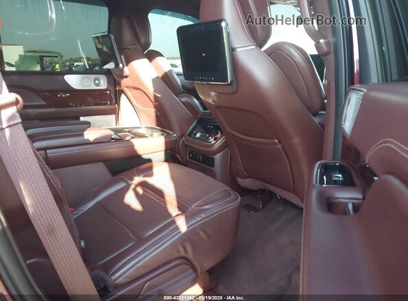 5LMJJ2TTXJEL03433 2018 LINCOLN NAVIGATOR Maroon VIN sticker view