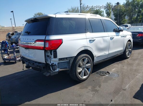 5LMJJ2TTXJEL06641 2018 LINCOLN NAVIGATOR Белый Задняя правая четверть