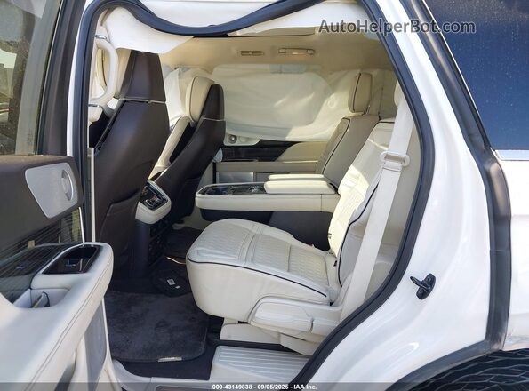 5LMJJ2TTXJEL06641 2018 LINCOLN NAVIGATOR Белый Вид наклейки с VIN-кодом