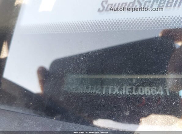5LMJJ2TTXJEL06641 2018 LINCOLN NAVIGATOR Белый Вид подкапотного пространства