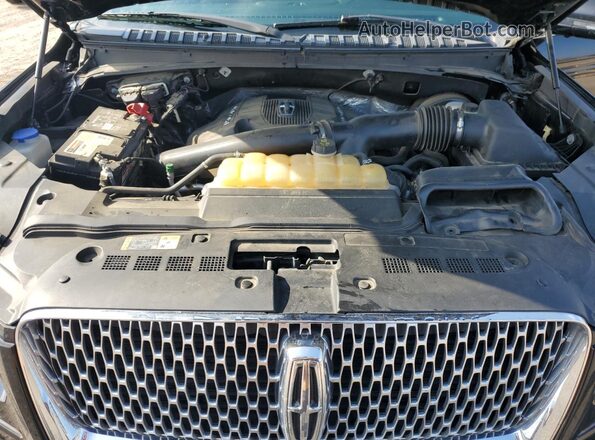 5LMJJ3HT2JEL12335 2018 LINCOLN NAVIGATOR Черный 