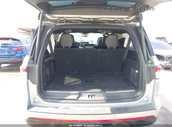 5LMJJ3LG1PEL02642 2023 LINCOLN NAVIGATOR Silver 