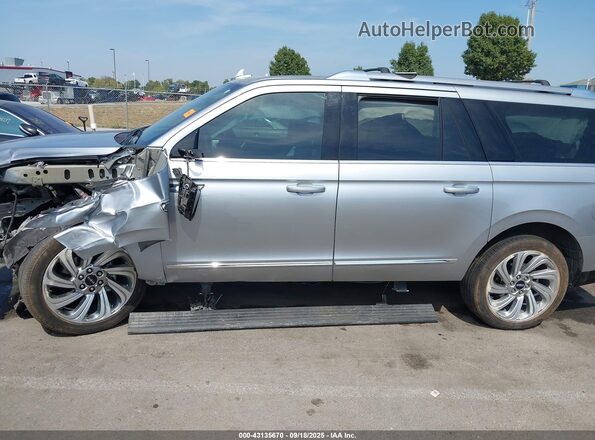 5LMJJ3LG1PEL02642 2023 LINCOLN NAVIGATOR Silver 