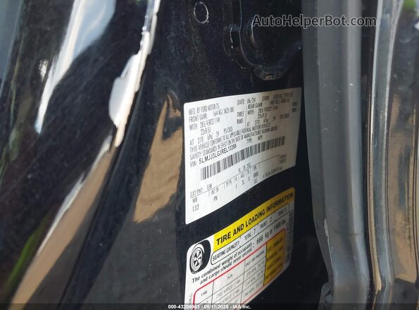 5LMJJ3LG3REL13399 2024 LINCOLN NAVIGATOR Black Widok komory silnika