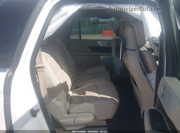 5LMJJ3LT0JEL08050 2018 LINCOLN NAVIGATOR L Белый Вид наклейки с VIN-кодом
