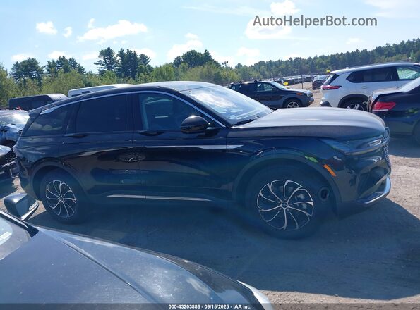 5LMPJ8J46SJ892711 2025 LINCOLN NAUTILUS Black Вид задньої частини салону