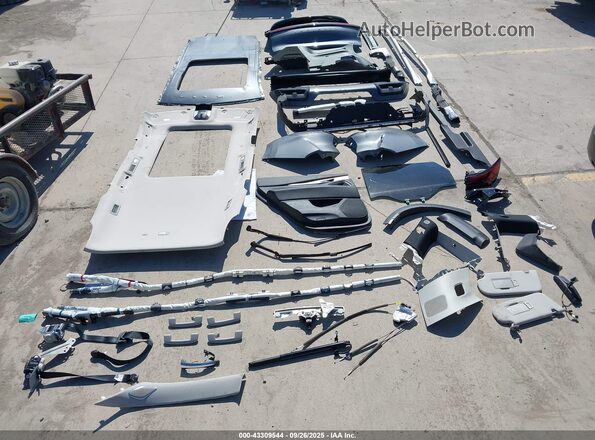 5N1AL1FR5SC357128 2025 INFINITI QX60 Gray Vista del cuadro de instrumentos