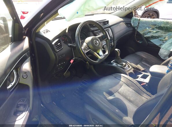 5N1AT2MT4LC701702 2020 NISSAN ROGUE Black Front interior view