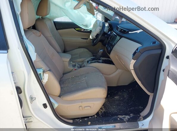 5N1AT2MT9LC800340 2020 NISSAN ROGUE White Front interior view
