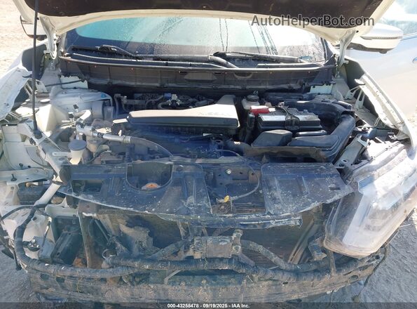 5N1AT2MT9LC800340 2020 NISSAN ROGUE White Rear view
