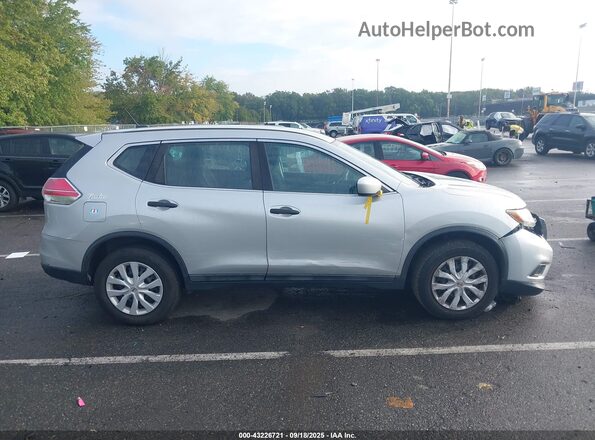 5N1AT2MV3GC820283 2016 NISSAN ROGUE Silver Вид задньої частини салону