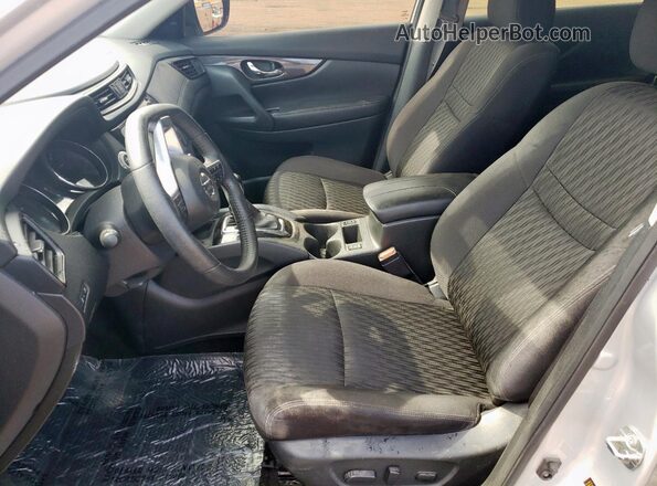 5N1AT2MV8LC817213 2020 NISSAN ROGUE Silver Front interior view