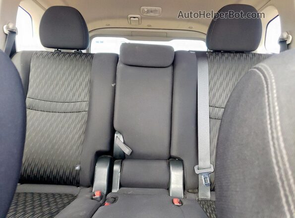 5N1AT2MV8LC817213 2020 NISSAN ROGUE Silver Rear seats view