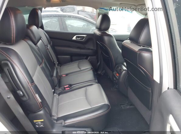 5N1DR2CM2LC590797 2020 NISSAN PATHFINDER Silver VIN კოდის სტიკერის ხედი