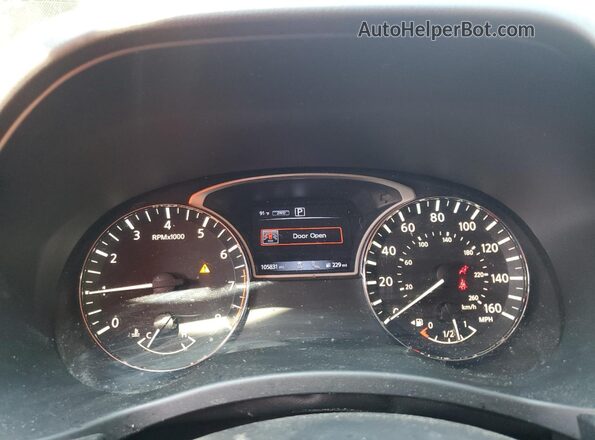 5N1DR2MM3JC608560 2018 NISSAN PATHFINDER Black 