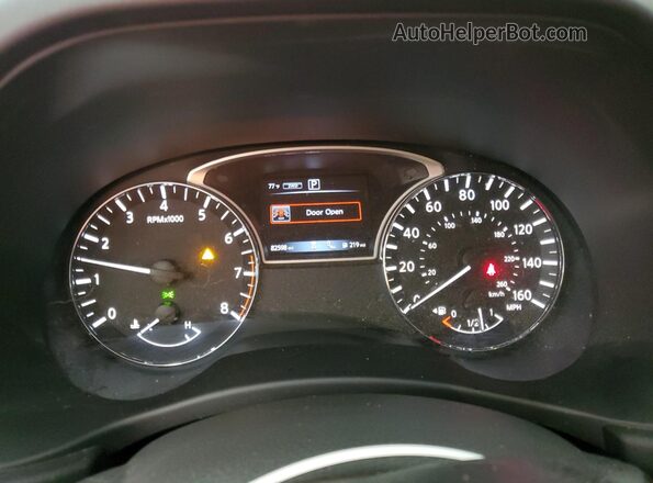 5N1DR2MM4JC657136 2018 NISSAN PATHFINDER White 