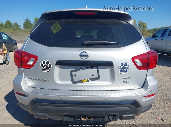 5N1DR2MMXHC693861 2017 NISSAN PATHFINDER Silver 
