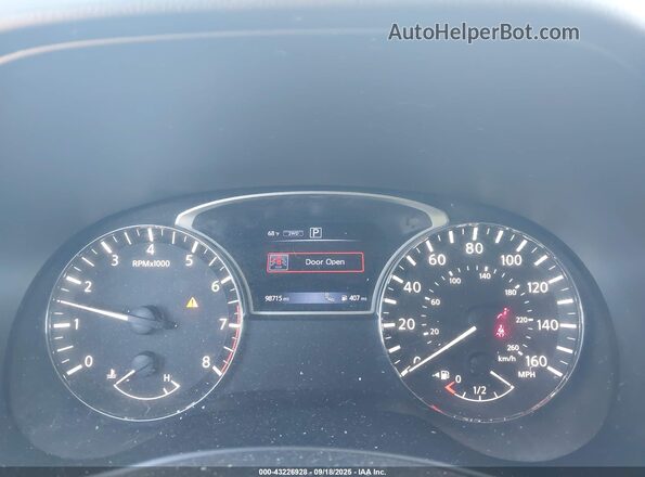 5N1DR2MMXHC693861 2017 NISSAN PATHFINDER Silver Rear seats view