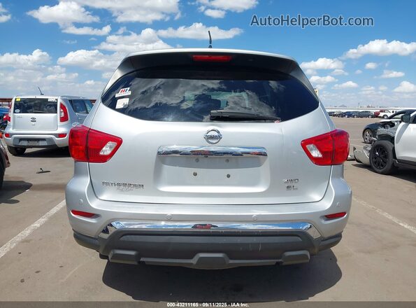 5N1DR2MMXJC611696 2018 NISSAN PATHFINDER Серебряный 