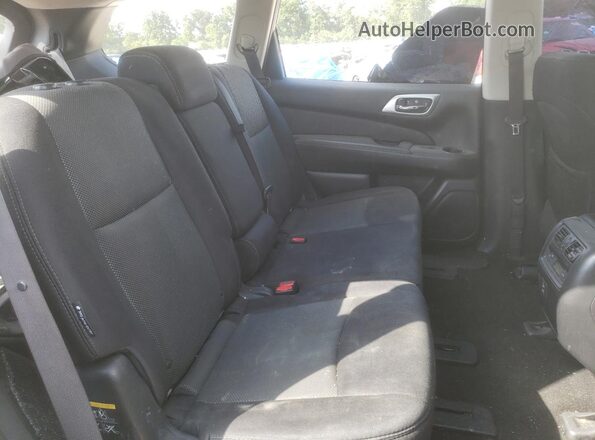 5N1DR2MNXJC625655 2018 NISSAN PATHFINDER Silver 