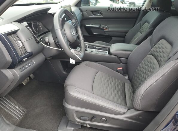 5N1DR3BA7SC231246 2025 NISSAN PATHFINDER Синий Вид салона спереди
