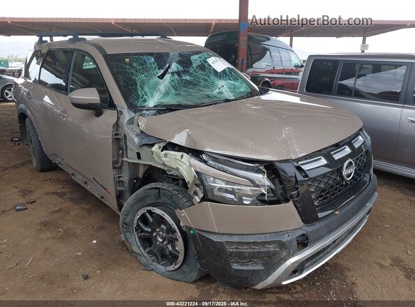 5N1DR3BD9SC221862 2025 NISSAN PATHFINDER Brown Vista frontal