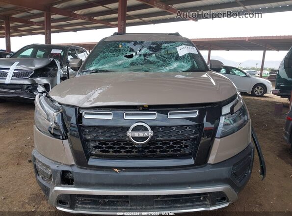 5N1DR3BD9SC221862 2025 NISSAN PATHFINDER Brown Vista del salpicadero