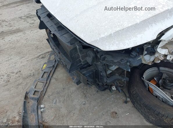 5NMS2CAD9KH077300 2019 HYUNDAI SANTA FE White Vista frontal