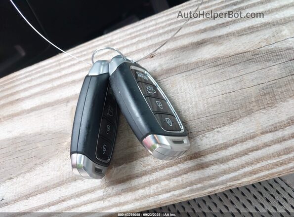 5NMS33AD6KH116826 2019 HYUNDAI SANTA FE Красный Вид панели приборов