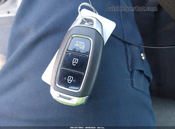 5NMS3CAD8LH174986 2020 HYUNDAI SANTA FE Серебряный Вид панели приборов