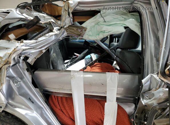 5NMS5DAL4NH469285 2022 HYUNDAI SANTA FE CALLIGRAPHY Silver Rear interior view