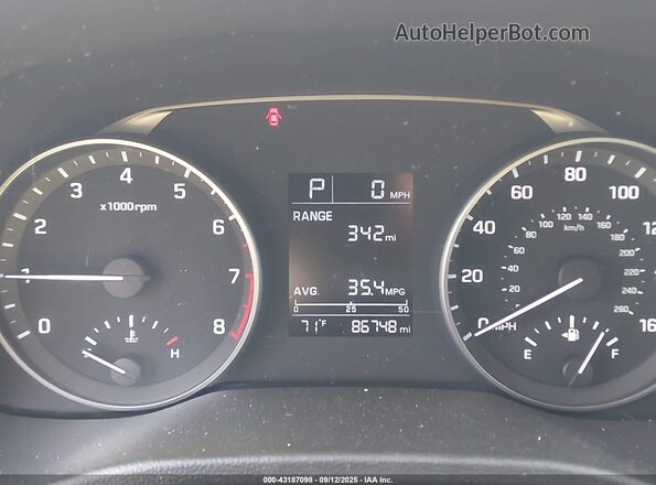 5NPD74LF0JH215631 2018 HYUNDAI ELANTRA White Հետևի նստատեղերի տեսք