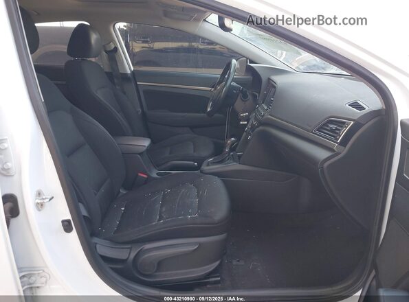5NPD84LF0JH300269 2018 HYUNDAI ELANTRA White წინა სალონის ხედი