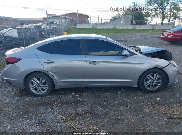 5NPD84LF2LH557680 2020 HYUNDAI ELANTRA Silver Vista interior trasera