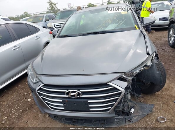 5NPD84LF5JH402506 2018 HYUNDAI ELANTRA Gray Rear interior view