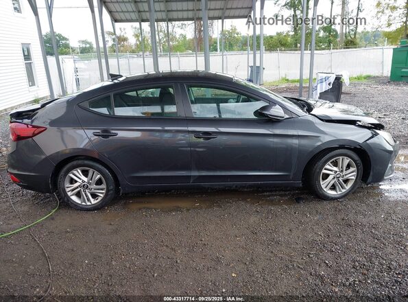 5NPD84LF6LH588771 2020 HYUNDAI ELANTRA Gray Rear interior view