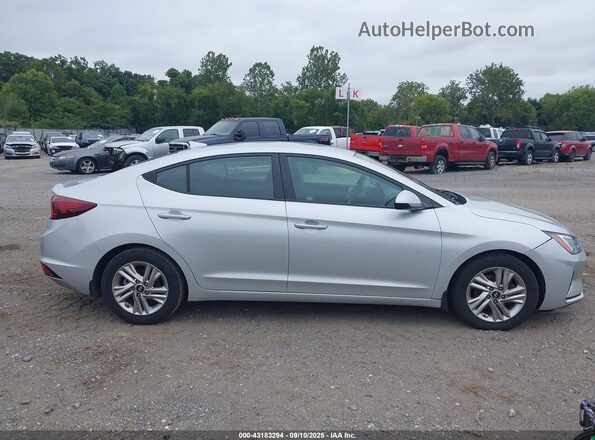 5NPD84LF7LH519099 2020 HYUNDAI ELANTRA Silver Rear interior view