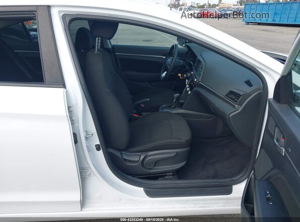 5NPD84LF9LH592121 2020 HYUNDAI ELANTRA White Вид салону спереду
