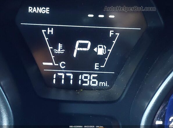 5NPDH4AE4GH759906 2016 HYUNDAI ELANTRA Черный 