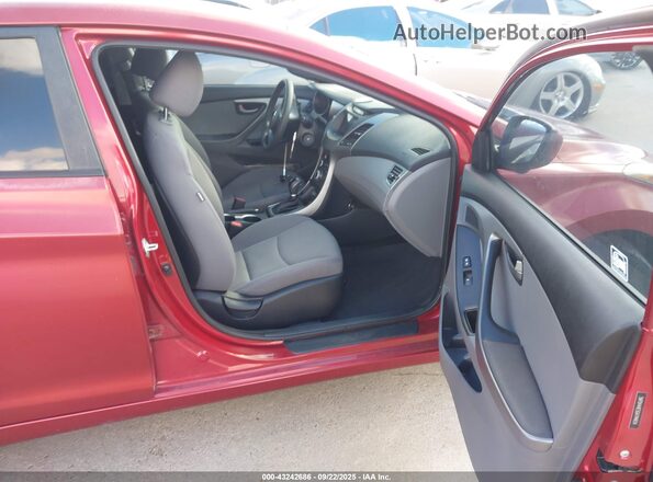5NPDH4AE5GH744654 2016 HYUNDAI ELANTRA Red Vista interior delantera
