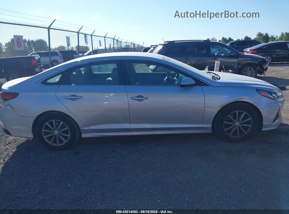 5NPE24AF0JH687981 2018 HYUNDAI SONATA Silver 