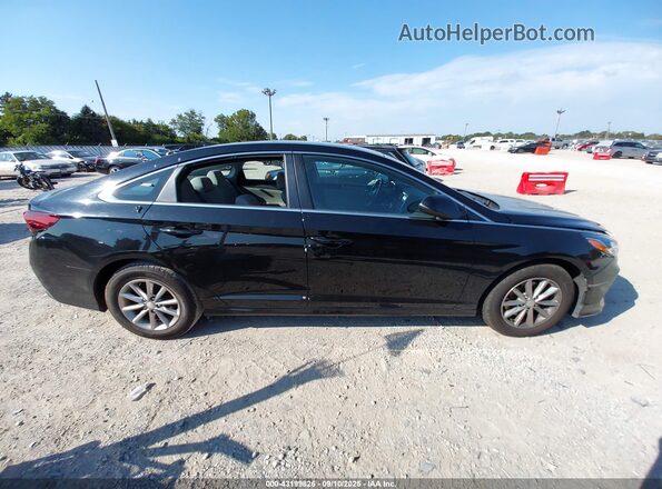 5NPE24AFXKH747458 2019 HYUNDAI SONATA Черный Вид задней части салона