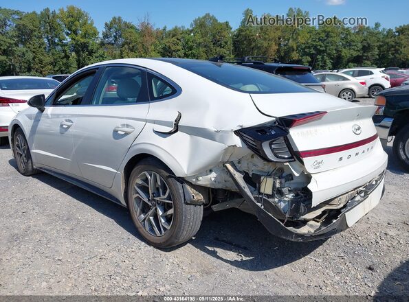 5NPEF4JAXLH057672 2020 HYUNDAI SONATA White Widok z przodu